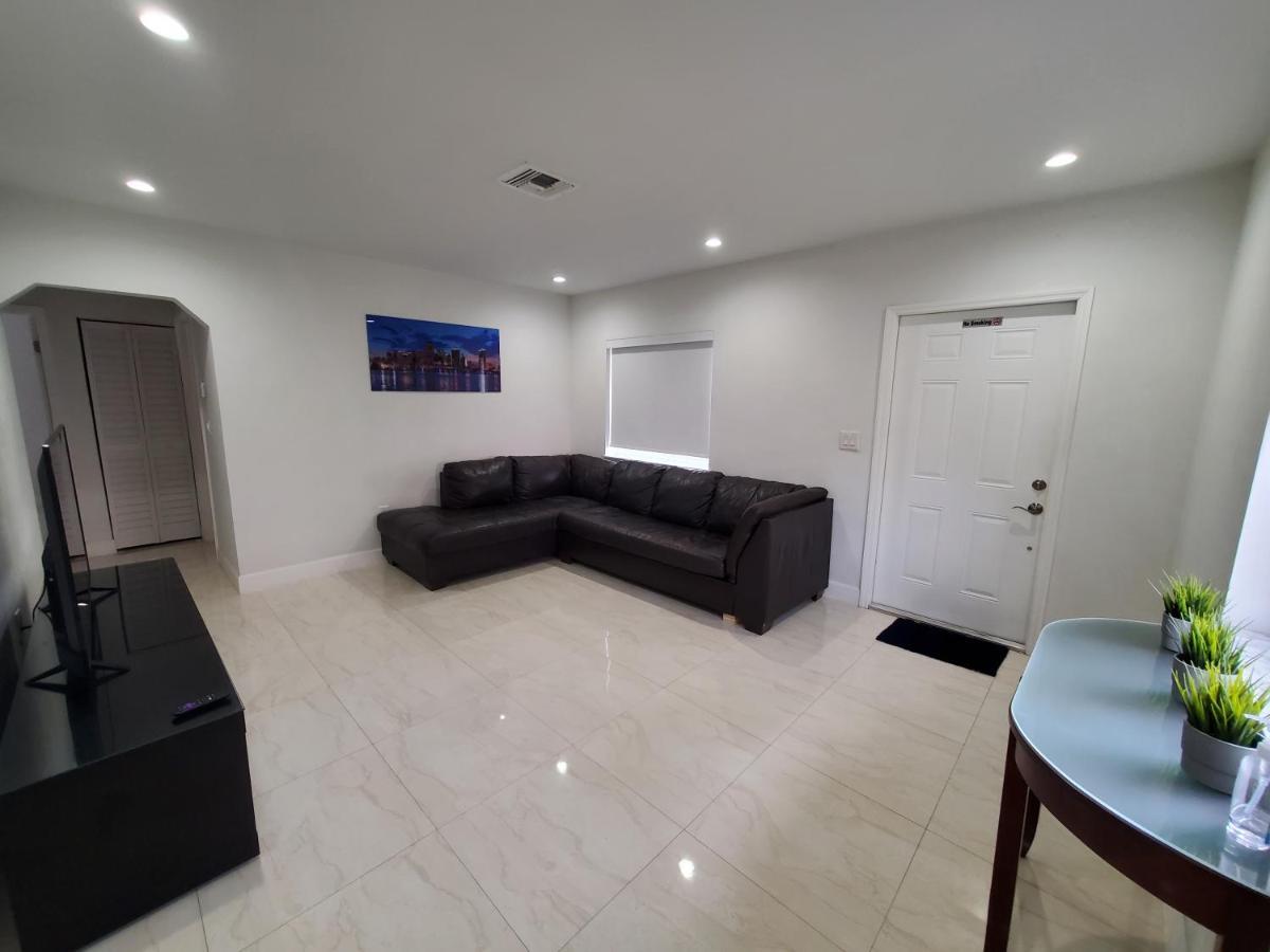 Miami-Airport Oasis Vip Houseヴィラ エクステリア 写真