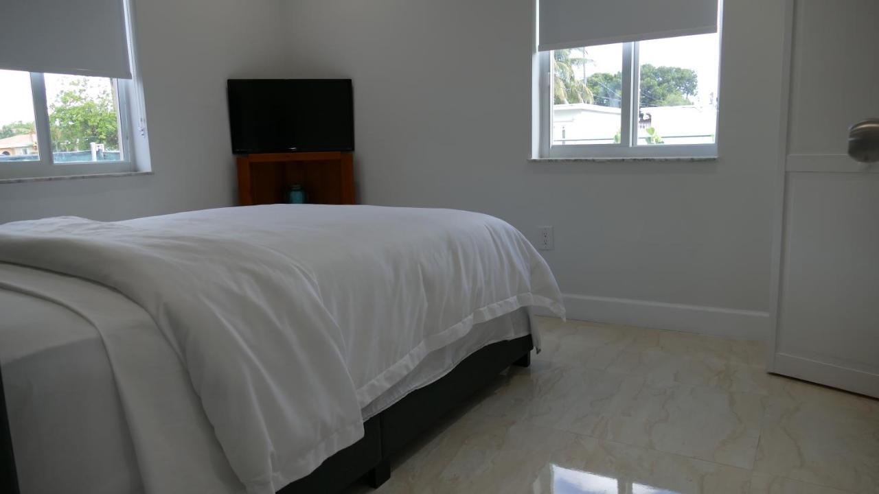 Miami-Airport Oasis Vip Houseヴィラ エクステリア 写真