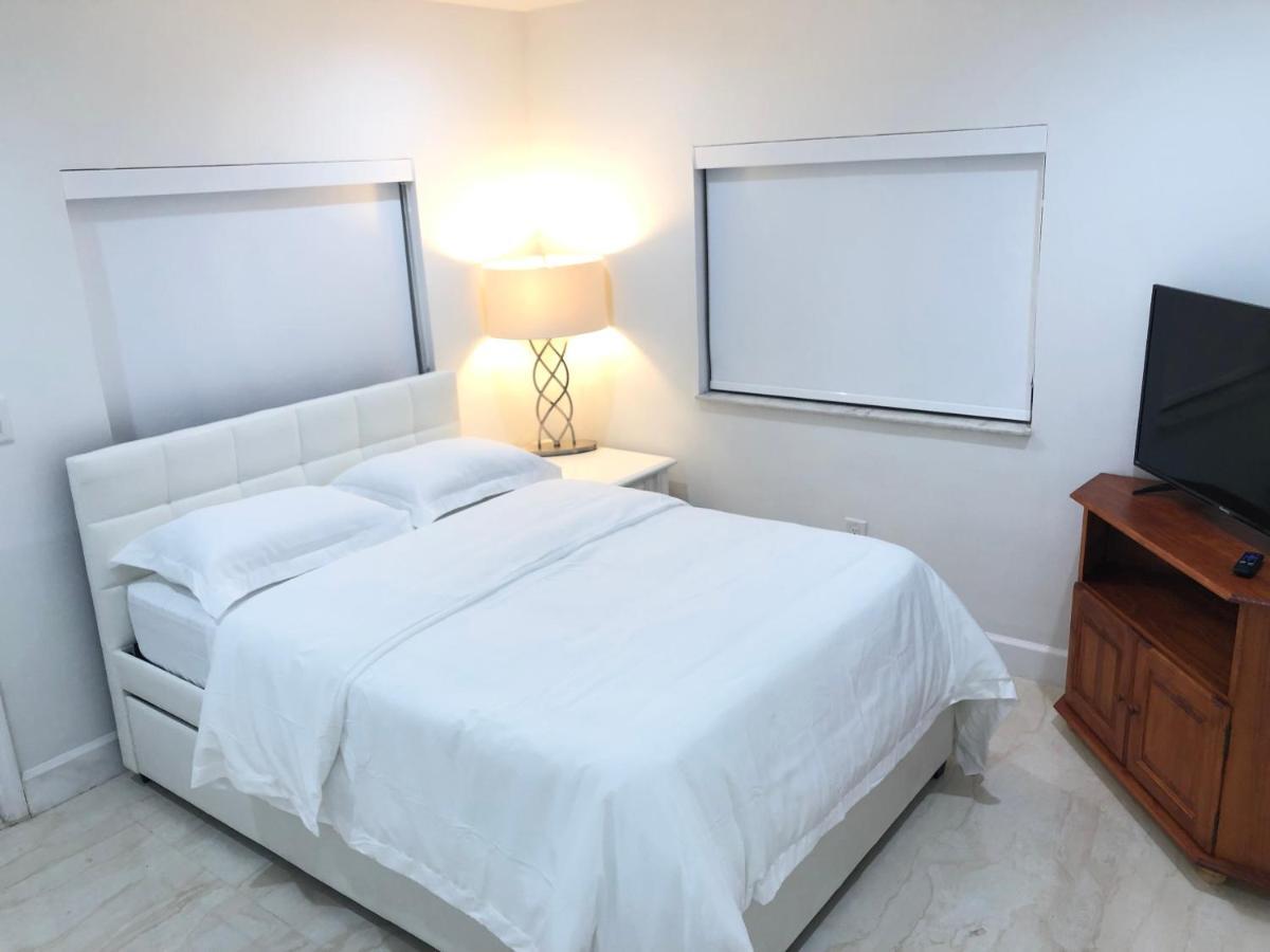 Miami-Airport Oasis Vip Houseヴィラ エクステリア 写真